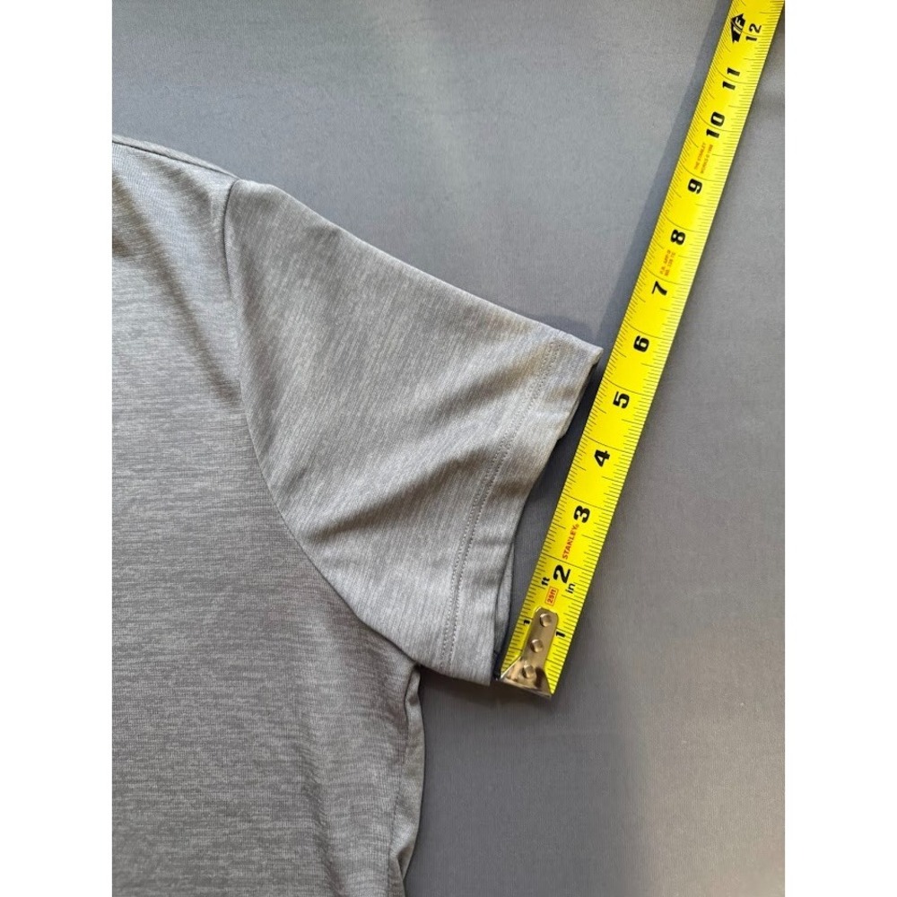 Under Armour T Shirt HeatGear Women‎ Medium Gray V Neck Loose Fit Short Sleeve - Picture 5 of 14